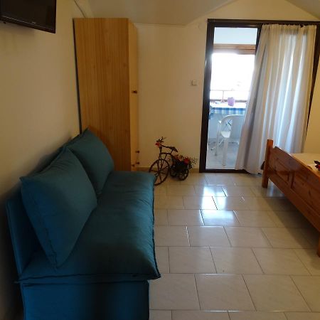 Christakos Apartments Vrasná Zewnętrze zdjęcie